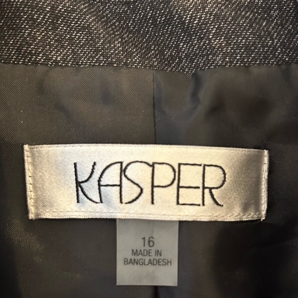 Kasper Gray Suit Jacket / Blazer (NWOT) - Picture 3 of 9